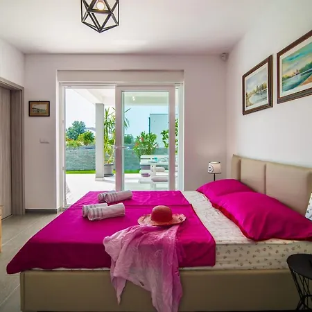 Villa Florentina *