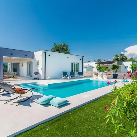 Florentina Villa Stokovci